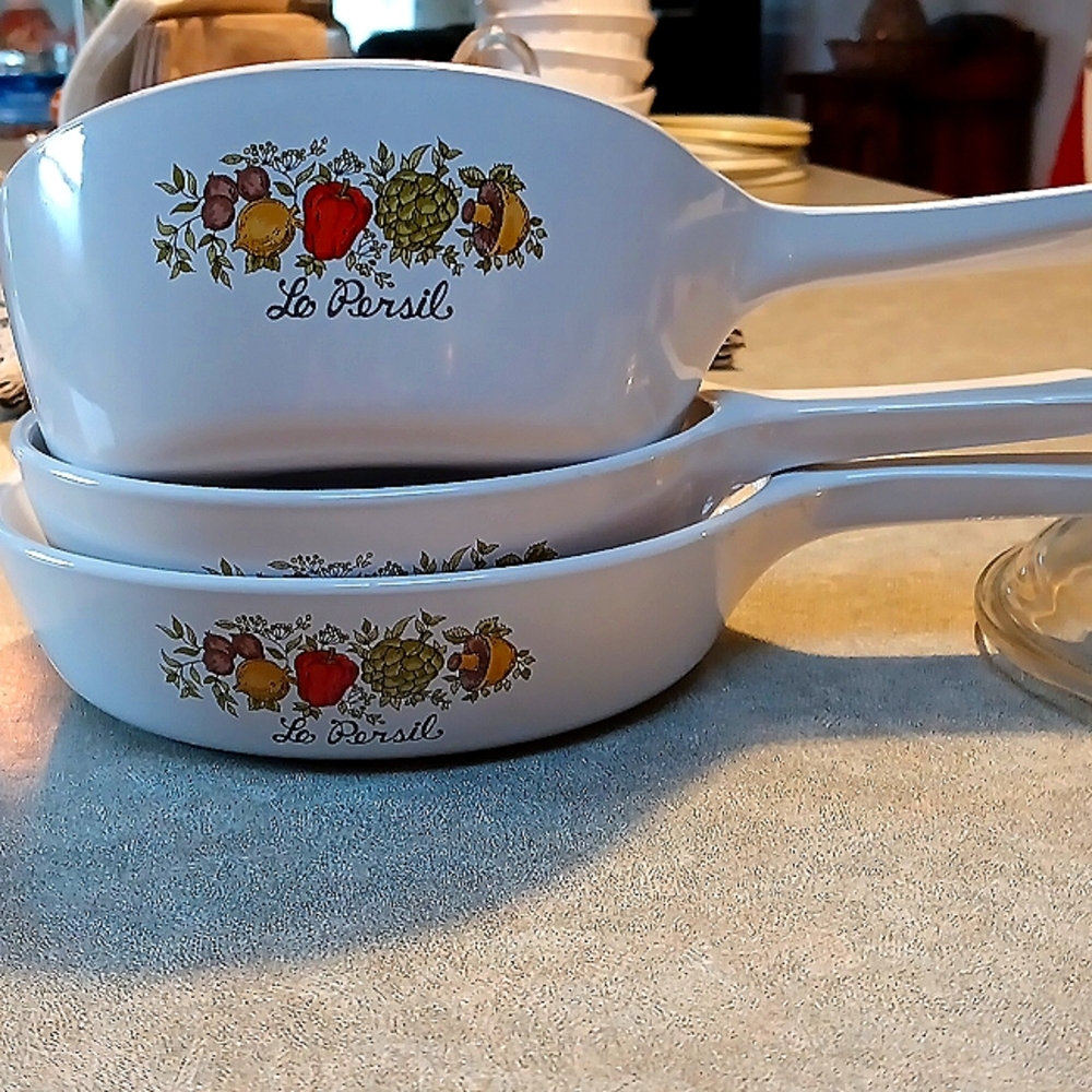 Vintage Corningware Le Persil cookware